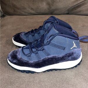 New Toddler Jordan 11 Retro TD Midnight Navy Velvet Sneakers